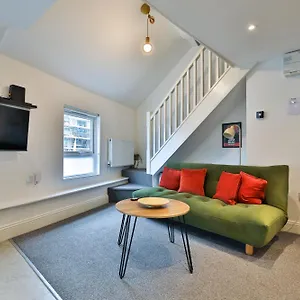 Apartment Stayright Cosy Mezzanine Flat In Vibrant Area - Walking Distance To Central, Cardiff