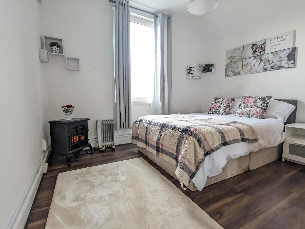 Whitchurch 1 Bedroom Apartment contacts