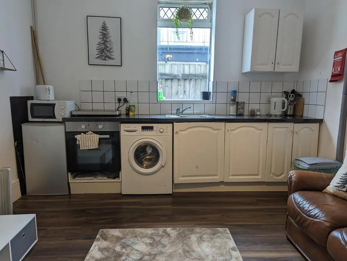 Whitchurch 1 Bedroom Apartment Cardiff 0*,  United Kingdom